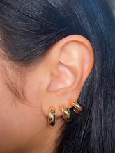 Load image into Gallery viewer, Chunky Micro Gold Hoops
