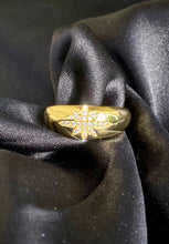 Load image into Gallery viewer, 18k Starburst Ring
