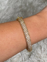 Load image into Gallery viewer, Diamond Pavè Bangle in Gold
