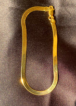 Load image into Gallery viewer, Herringbone Bracelet in Gold
