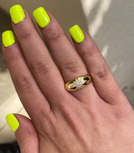 Load image into Gallery viewer, 18k Starburst Ring
